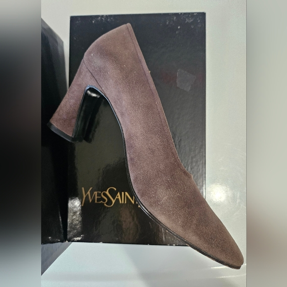 YSL Yves St Laurent size7 Pumps, Golden Lining, Brown Suede Leather - Picture 3 of 6